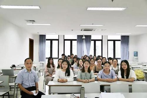 学科教学理论研究与探微合影