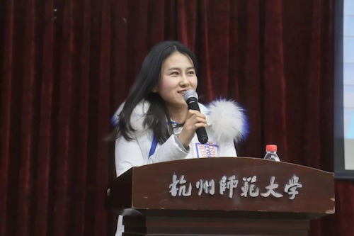 李悦宣读《违纪处分条例》 (2)