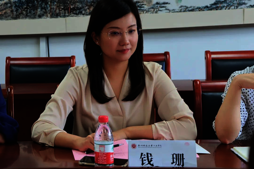 班主任 钱珊